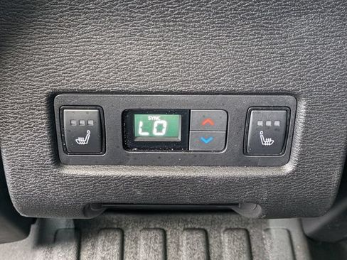 Used 2024 Mitsubishi Outlander SEL FWD image 15