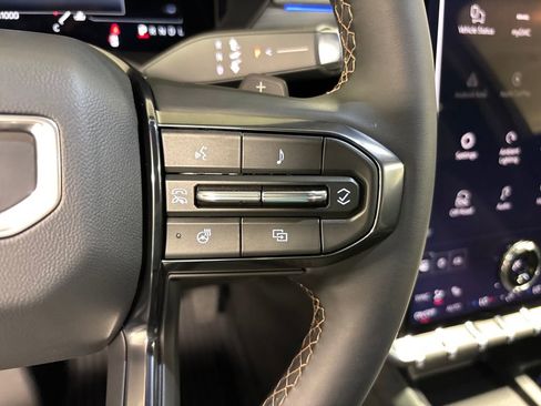 New 2026 GMC Acadia AT4 w/ LPO, Floor Liner Package image 33