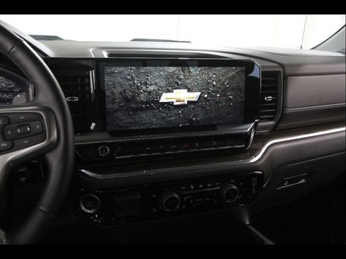 Certified 2024 Chevrolet Silverado 1500 LT Trail Boss w/ Convenience Package II AWD/4WD image 11