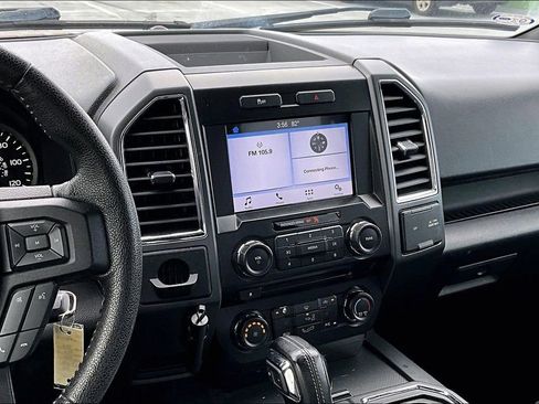 Used 2016 Ford F150 XLT w/ Equipment Group 302A Luxury image 6