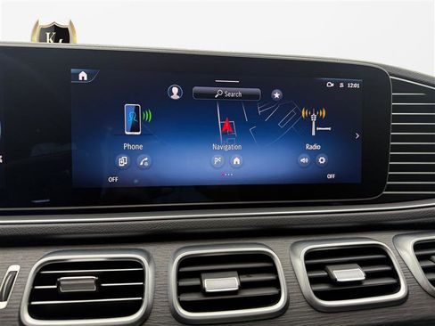 Used 2024 Mercedes-Benz GLS 450 4MATIC image 21