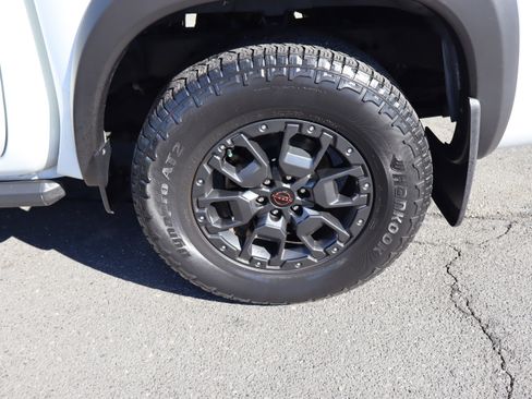 Used 2023 Nissan Frontier PRO-4X w/ Pro-4X Premium Package image 42