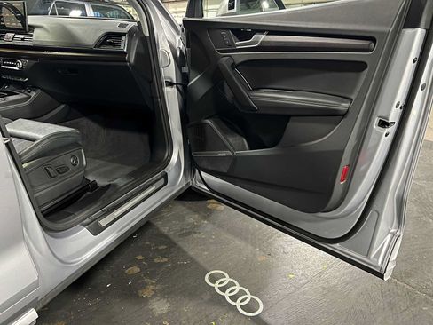Used 2023 Audi Q5 2.0T Premium Plus w/ Premium Plus Package AWD/4WD image 10