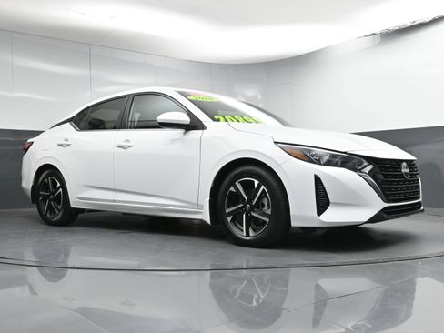 Certified 2024 Nissan Sentra SV image 22