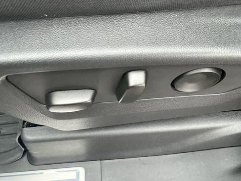 Used 2023 Chevrolet Silverado 1500 LT Trail Boss w/ LPO, Dark Essentials Package image 11