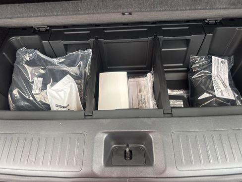 New 2026 INFINITI QX60 Luxe w/ Family Package image 34