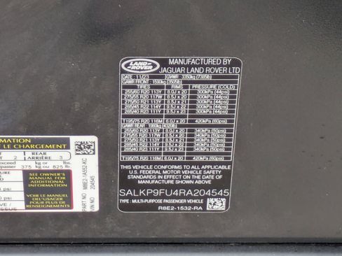 Certified 2024 Land Rover Range Rover SE image 34