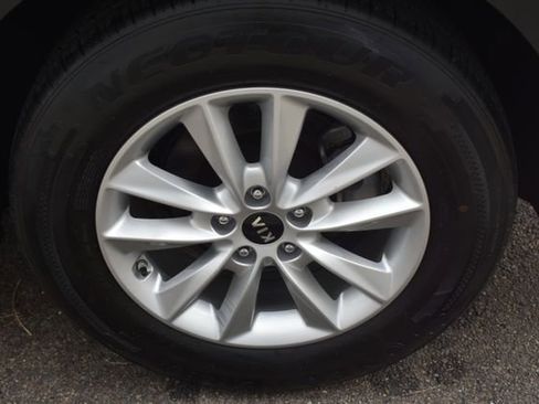 Used 2019 Kia Sorento L image 44