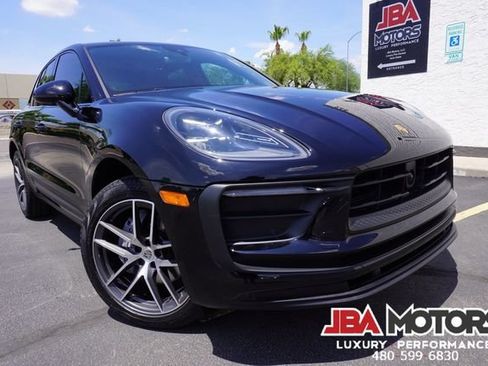 Used 2024 Porsche Macan AWD/4WD image 21