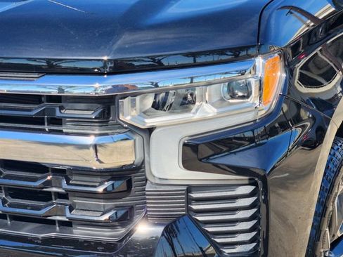 Used 2023 Chevrolet Silverado 1500 LT image 9