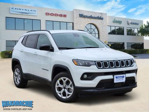 New 2026 Jeep Compass Latitude image 1