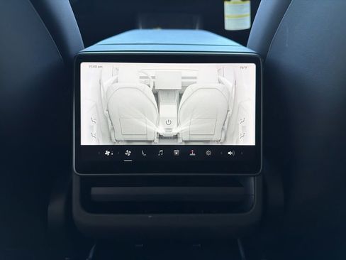 Used 2026 Tesla Model Y Long Range AWD/4WD image 11