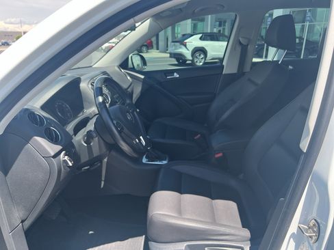 Used 2016 Volkswagen Tiguan S AWD/4WD image 10