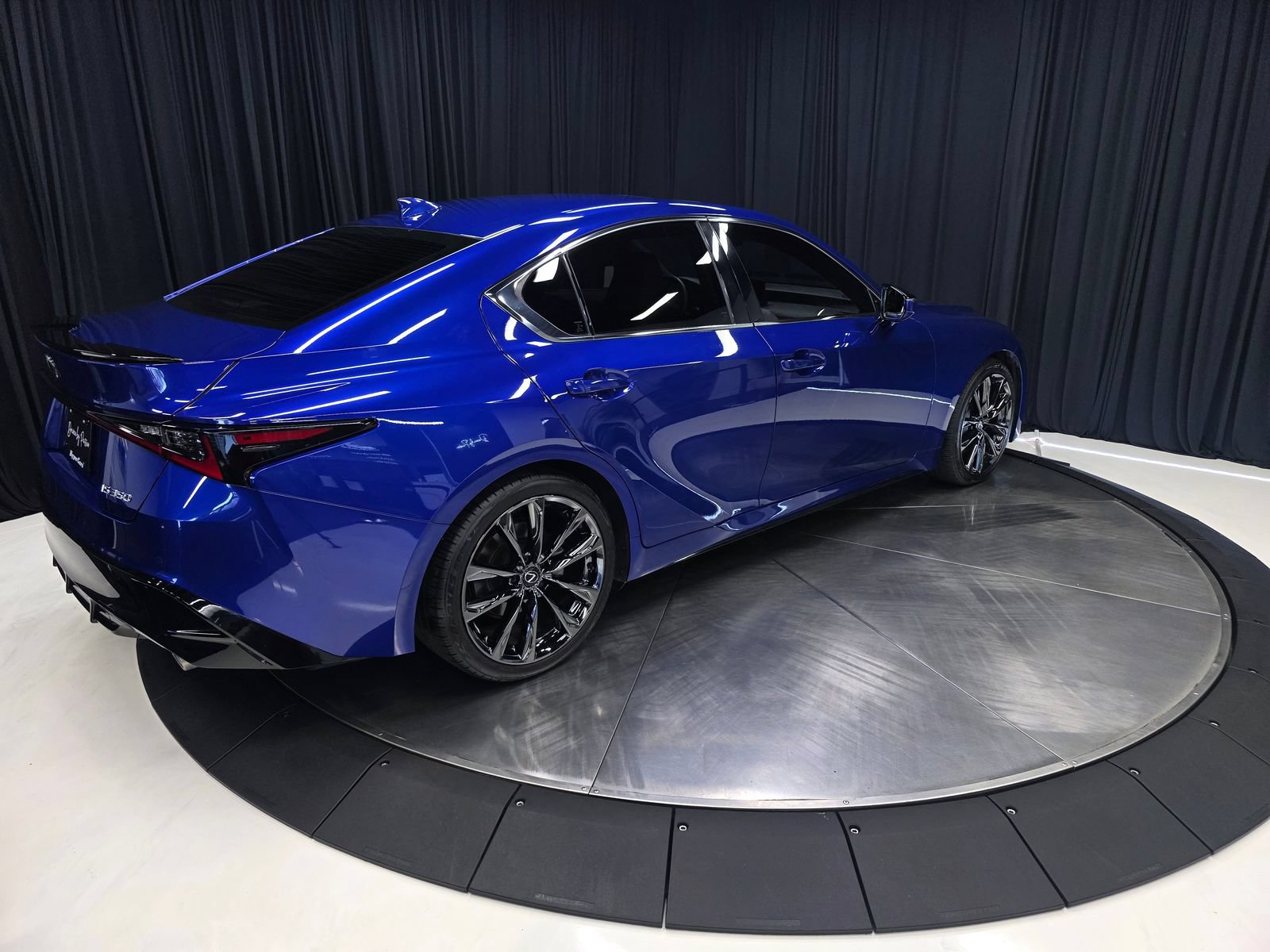 Used 2023 Lexus IS 350 F Sport w/ Memory Package RWD image 13