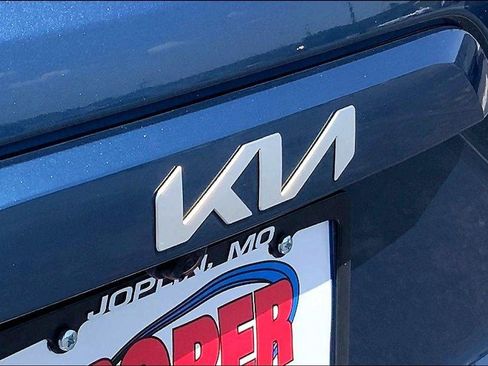 Used 2023 Kia Niro SX Touring FWD image 30