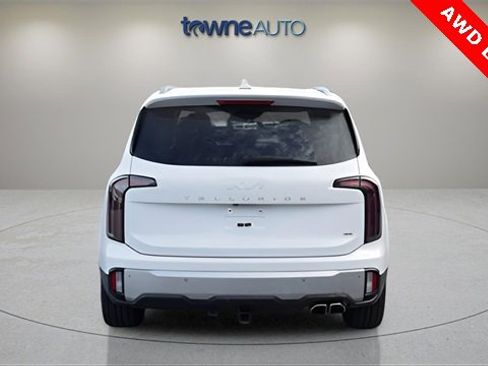 Used 2024 Kia Telluride EX image 4