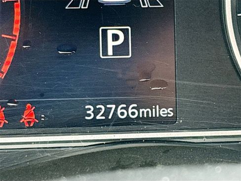 Used 2024 Nissan Versa SV image 11