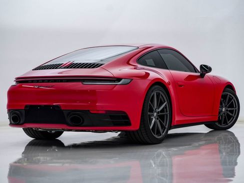 Used 2024 Porsche 911 Carrera T RWD image 11