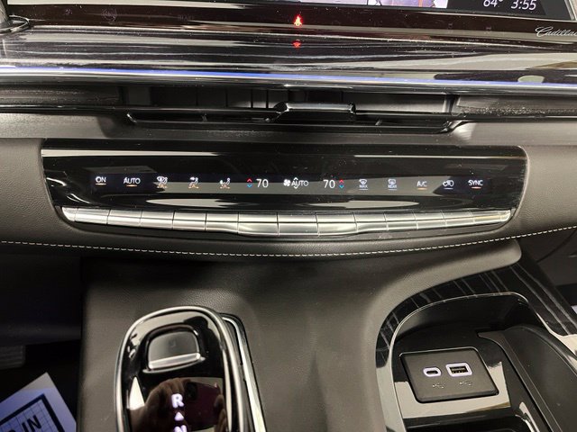 Used 2023 Cadillac Escalade Sport w/ LPO, ONYX Package AWD/4WD image 32