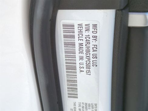 Certified 2023 Jeep Grand Cherokee Limited image 35