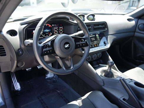Used 2024 Nissan Z Performance w/ Floor Mat Package RWD image 9