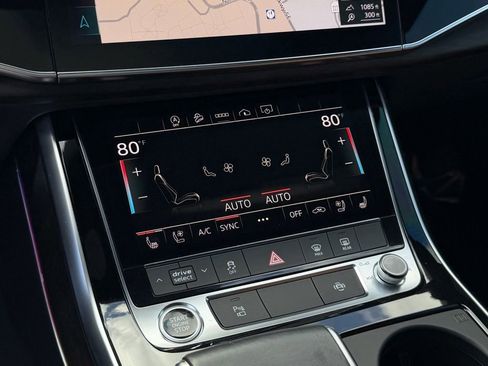 Used 2021 Audi Q8 Premium Plus w/ Premium Plus Package image 21