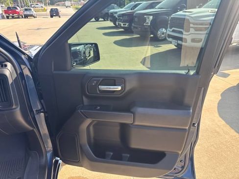 Used 2022 Chevrolet Silverado 1500 Custom AWD/4WD image 20
