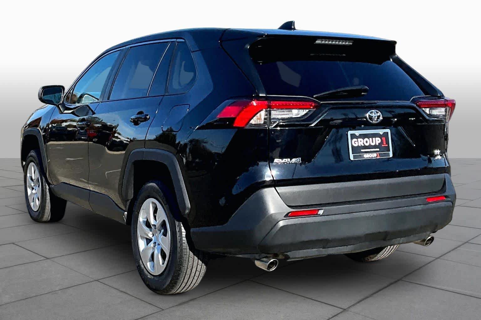 Certified 2025 Toyota RAV4 LE AWD/4WD image 11