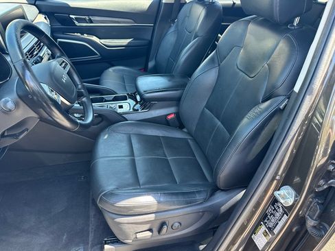 Used 2022 Kia Telluride EX w/ Towing Package AWD/4WD image 9
