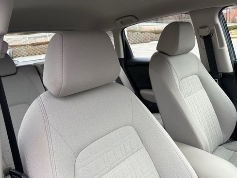 Certified 2023 Honda HR-V LX image 28