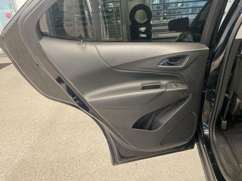 Used 2019 Chevrolet Equinox LT w/ Sun & Navigation Package image 34