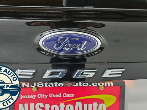 Used 2023 Ford Edge SEL image 29