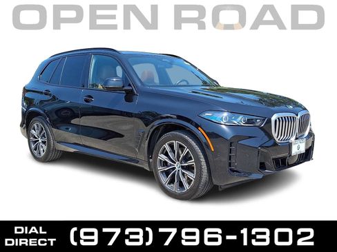 Used 2024 BMW X5 xDrive40i w/ M Sport Package AWD/4WD image 1