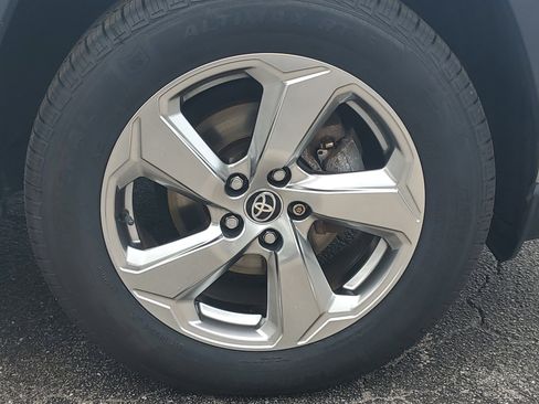 Certified 2020 Toyota RAV4 Limited AWD/4WD image 7