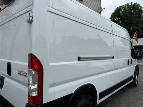 Used 2025 RAM ProMaster 2500 w/ Convenience Group FWD image 31
