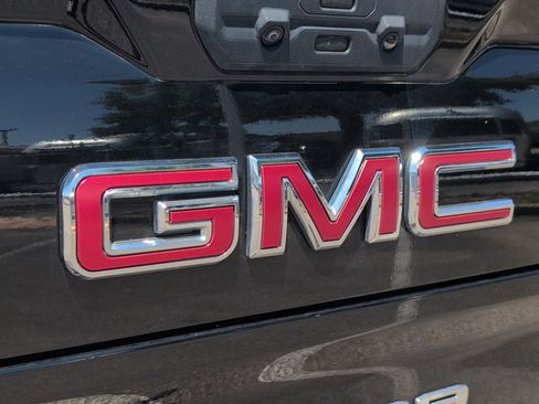 Used 2024 GMC Sierra 1500 SLT w/ SLT Premium Package RWD image 6
