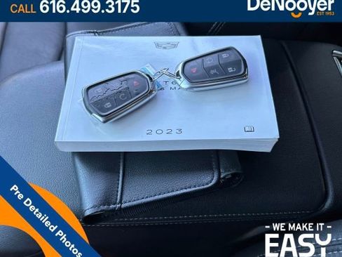 Used 2023 Cadillac XT6 Sport w/ Technology Package AWD/4WD image 10