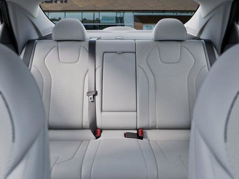 New 2026 Hyundai Elantra Limited FWD image 12