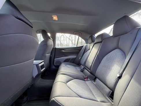 Used 2019 Toyota Camry LE image 29