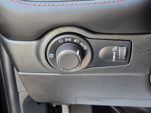 Used 2025 Dodge Durango GT w/ Blacktop Package image 27