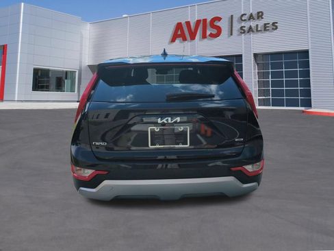 Used 2025 Kia Niro LX FWD image 7