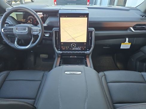 New 2026 GMC Yukon XL Denali w/ Sun & Power Step Package AWD/4WD image 11