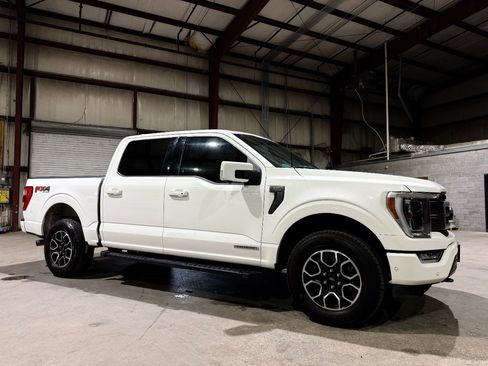 Used 2022 Ford F150 Lariat w/ Equipment Group 502A High AWD/4WD image 3