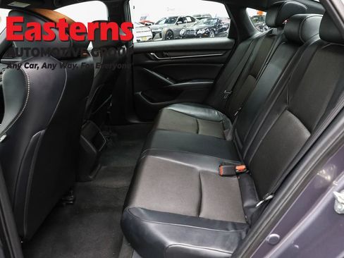 Used 2018 Honda Accord Sport image 19