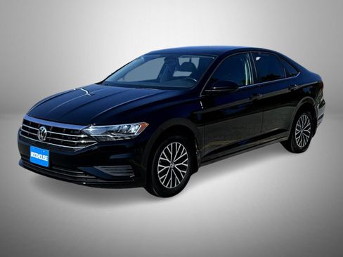 Used 2019 Volkswagen Jetta SE FWD image 1