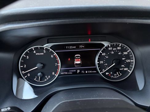 Used 2025 Nissan Rogue SV FWD image 42