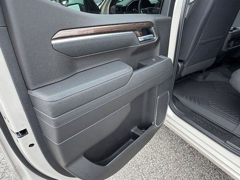 New 2026 Chevrolet Silverado 1500 RST AWD/4WD image 17