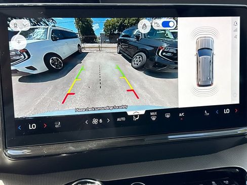 New 2026 Ford Expedition Active RWD image 7