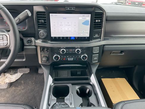 New 2026 Ford F250 Platinum w/ Tremor Off-Road Package AWD/4WD image 12