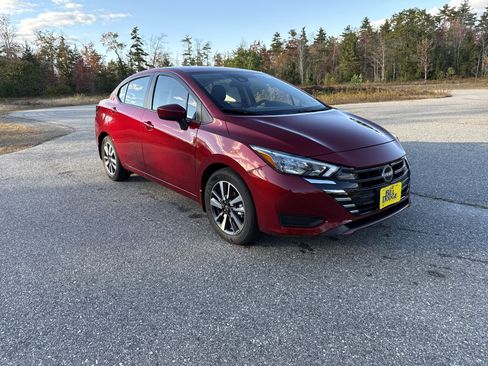 New 2025 Nissan Versa SV w/ Trunk Package image 9